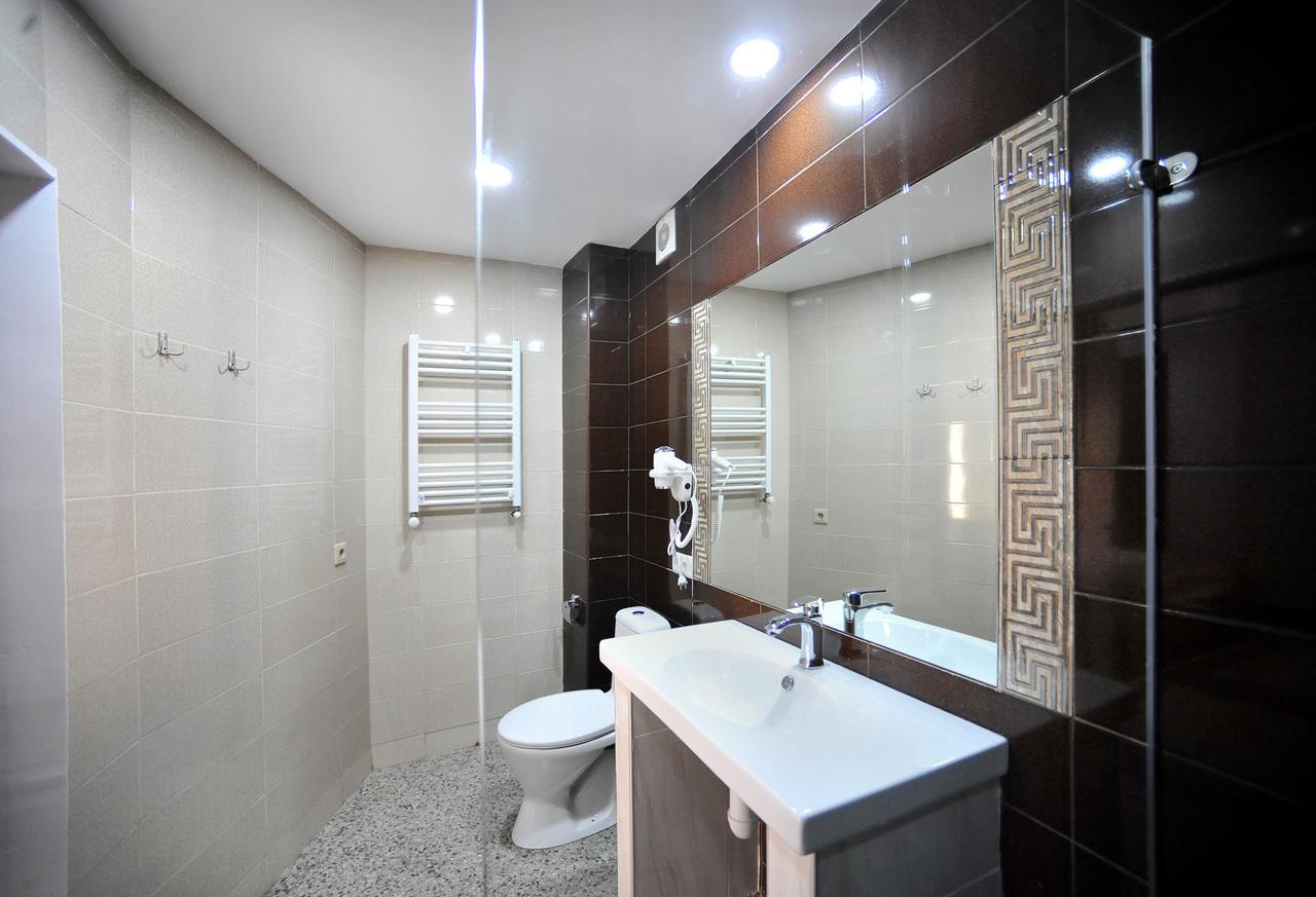 Rk City Hotel Tbilisi Exterior photo